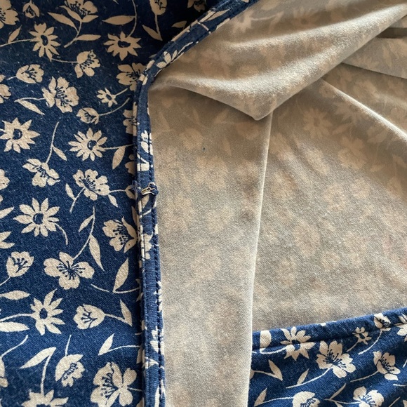Blue and White Floral Wrap-Style Below Knee Summer Dress, Sz L - Picture 8 of 11